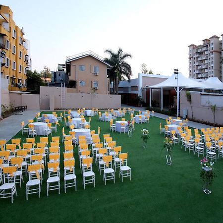 Hotel Haldi Nashik Buitenkant foto